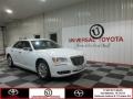 Bright White - 300 C Photo No. 1