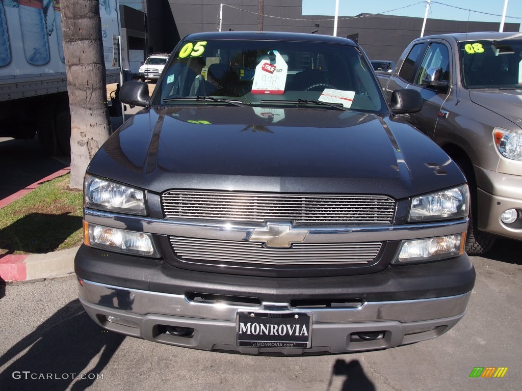 2005 Silverado 1500 LS Extended Cab - Dark Gray Metallic / Dark Charcoal photo #23