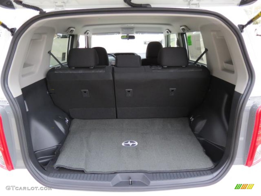 2013 Scion xB Standard xB Model Trunk Photo #80000009
