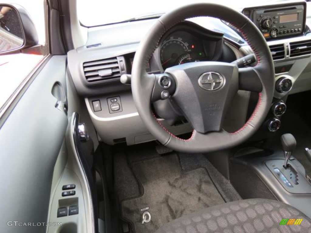 2013 Scion iQ Standard iQ Model Steering Wheel Photos