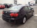 Black - Jetta SE Sedan Photo No. 6