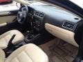 Black - Jetta SE Sedan Photo No. 25