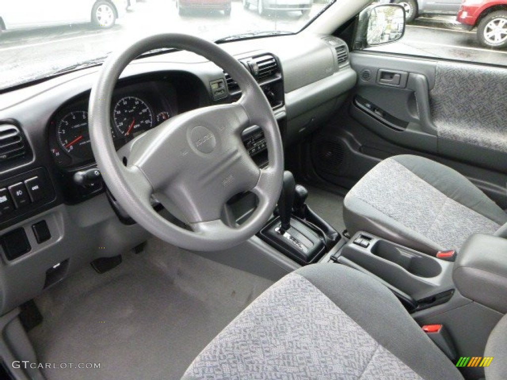 Gray Interior 2002 Isuzu Rodeo S 4x4 Photo #80004377