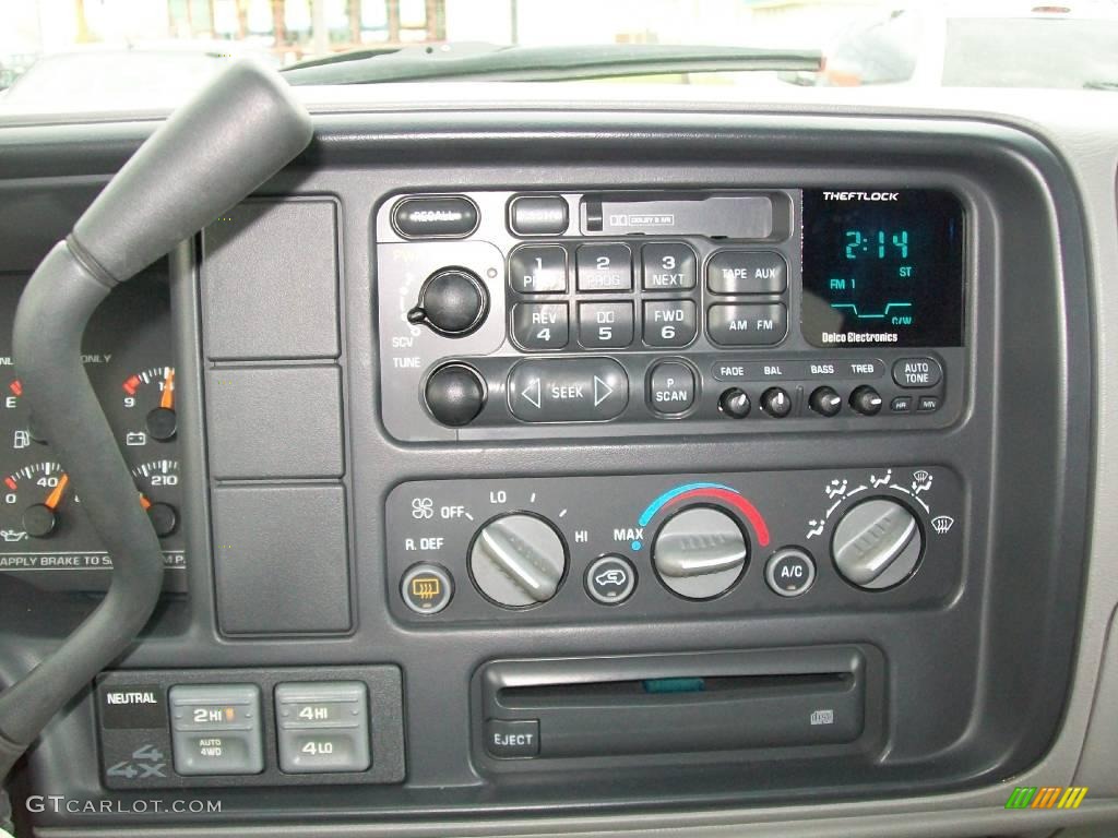 1999 Suburban K2500 SLT 4x4 - Storm Gray Metallic / Gray photo #14