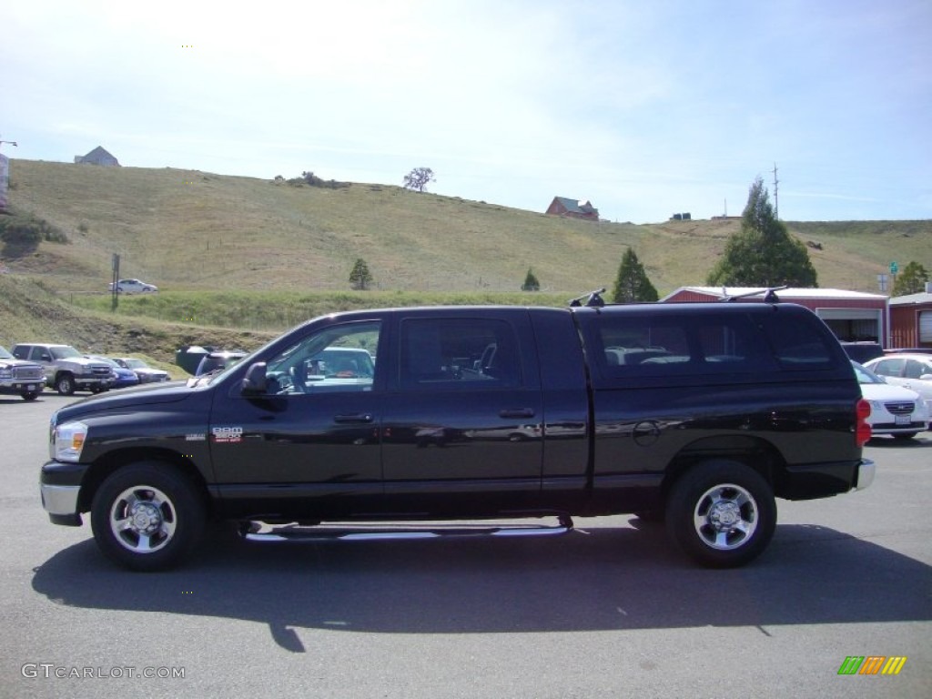 2007 Ram 2500 SLT Mega Cab - Brilliant Black / Medium Slate Gray photo #4