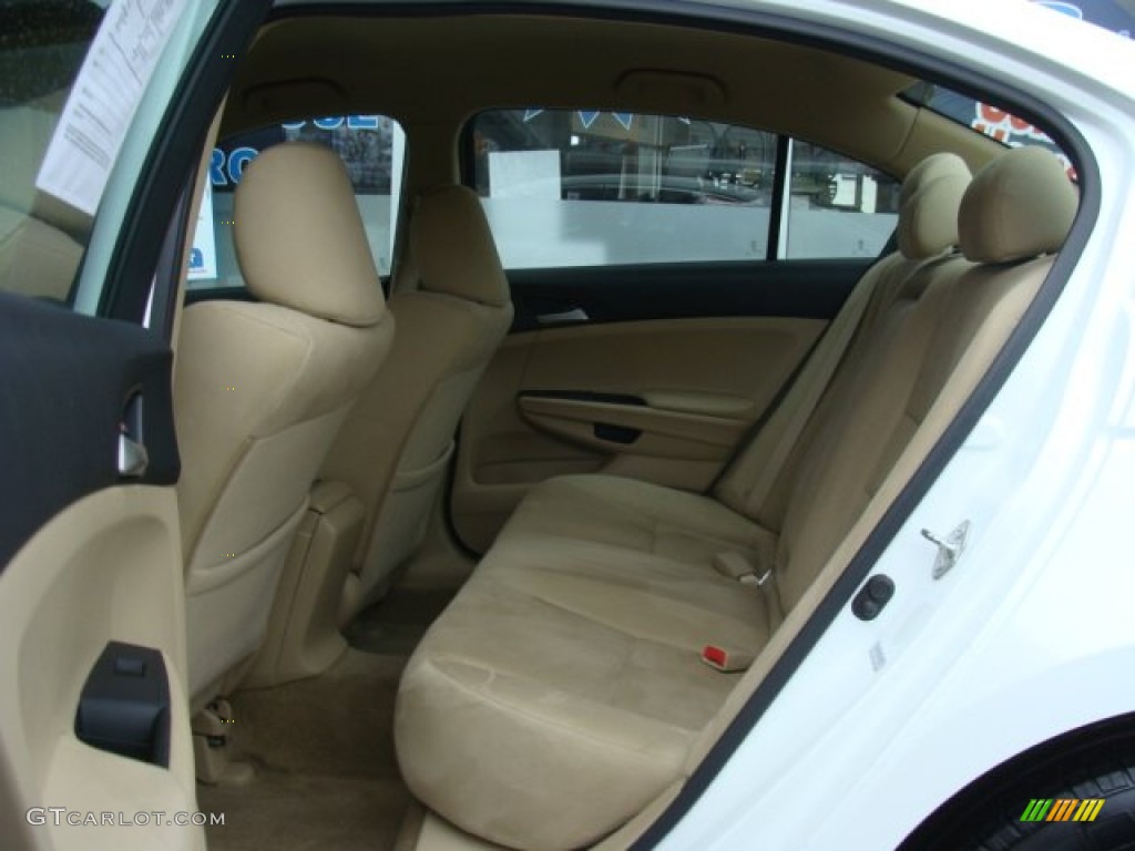 2011 Accord LX Sedan - Taffeta White / Ivory photo #12