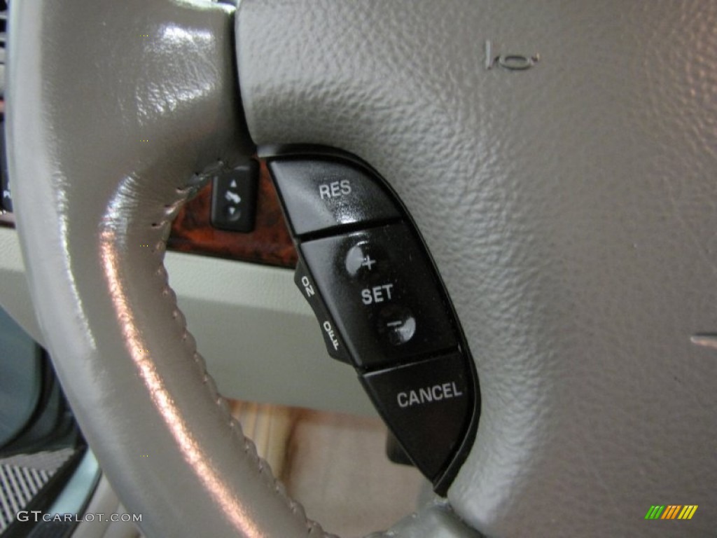 2003 Lincoln LS V6 Controls Photo #80008677