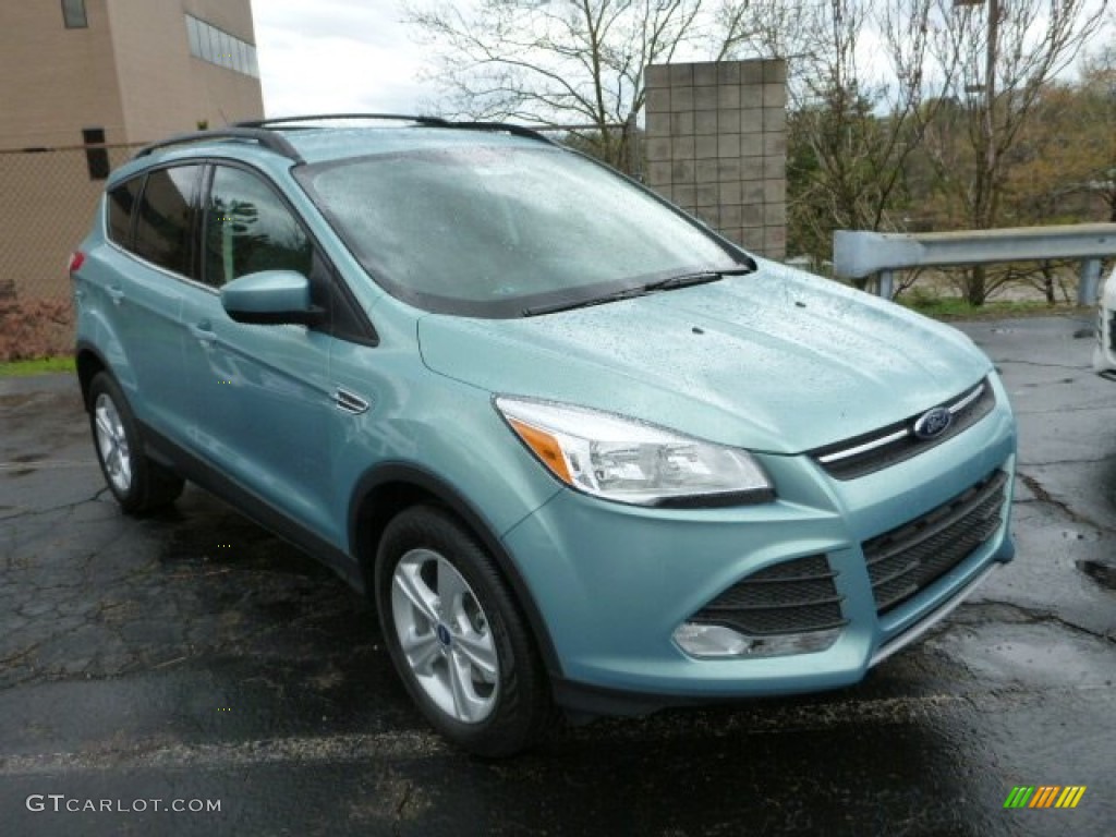 2013 Escape SE 2.0L EcoBoost 4WD - Frosted Glass Metallic / Charcoal Black photo #1
