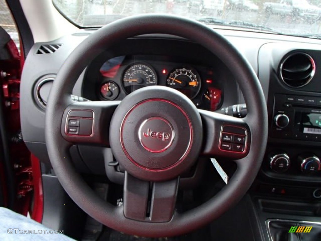 2014 Jeep Patriot Sport Dark Slate Gray Steering Wheel Photo #80012594