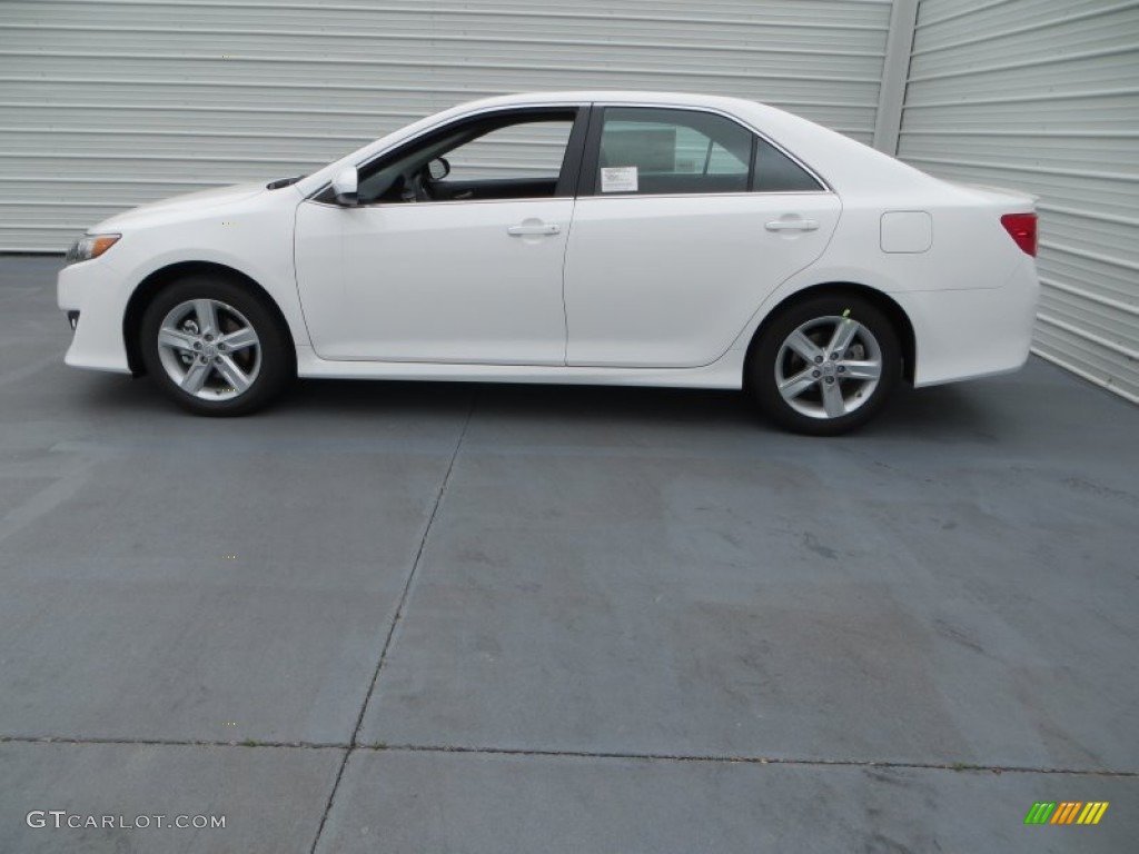 2013 Camry SE - Super White / Black photo #9