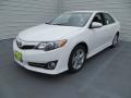 Super White - Camry SE Photo No. 10