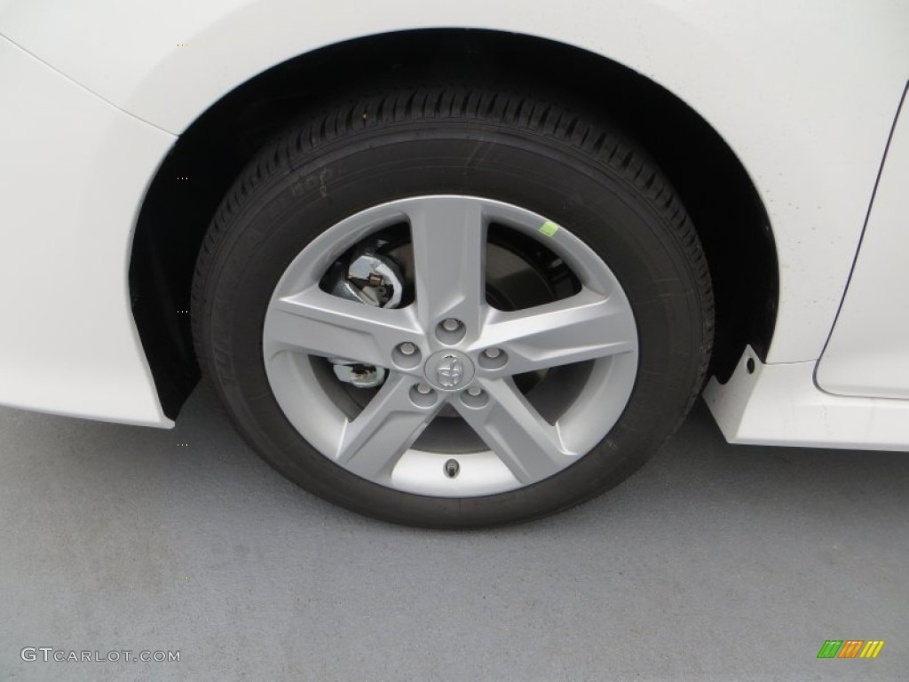 2013 Camry SE - Super White / Black photo #14