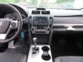 2013 Super White Toyota Camry SE  photo #26