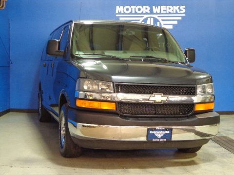 2004 Chevrolet Express 1500 LS AWD Passenger Van Data, Info and Specs