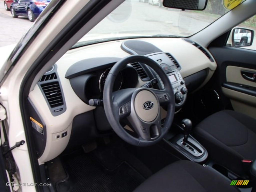 2010 Soul ! - Dune Beige / Sand/Black Houndstooth Cloth photo #10