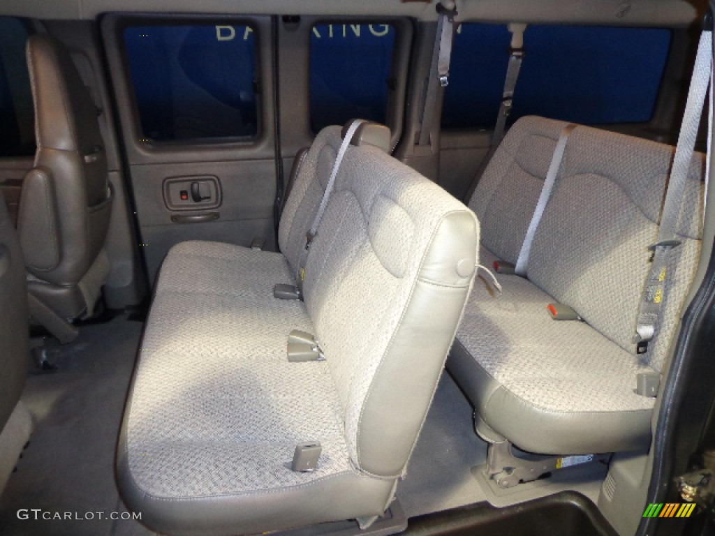 2004 Express 1500 LS AWD Passenger Van - Dark Gray Metallic / Medium Dark Pewter photo #33