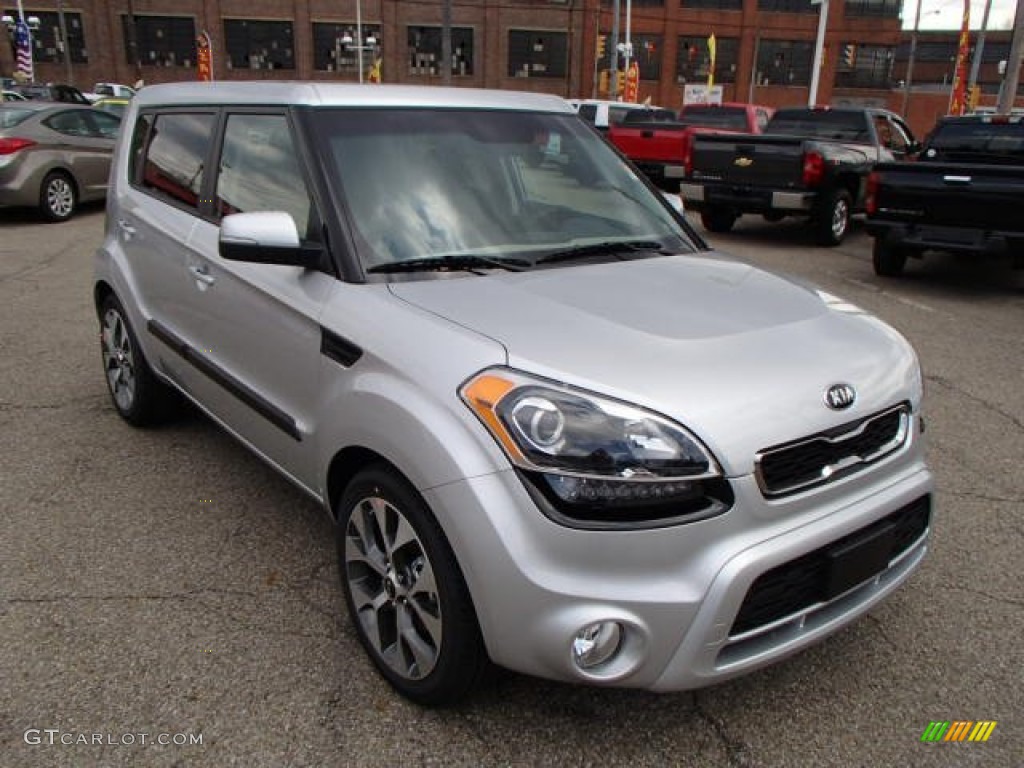 Bright Silver 2013 Kia Soul ! Exterior Photo #80018553