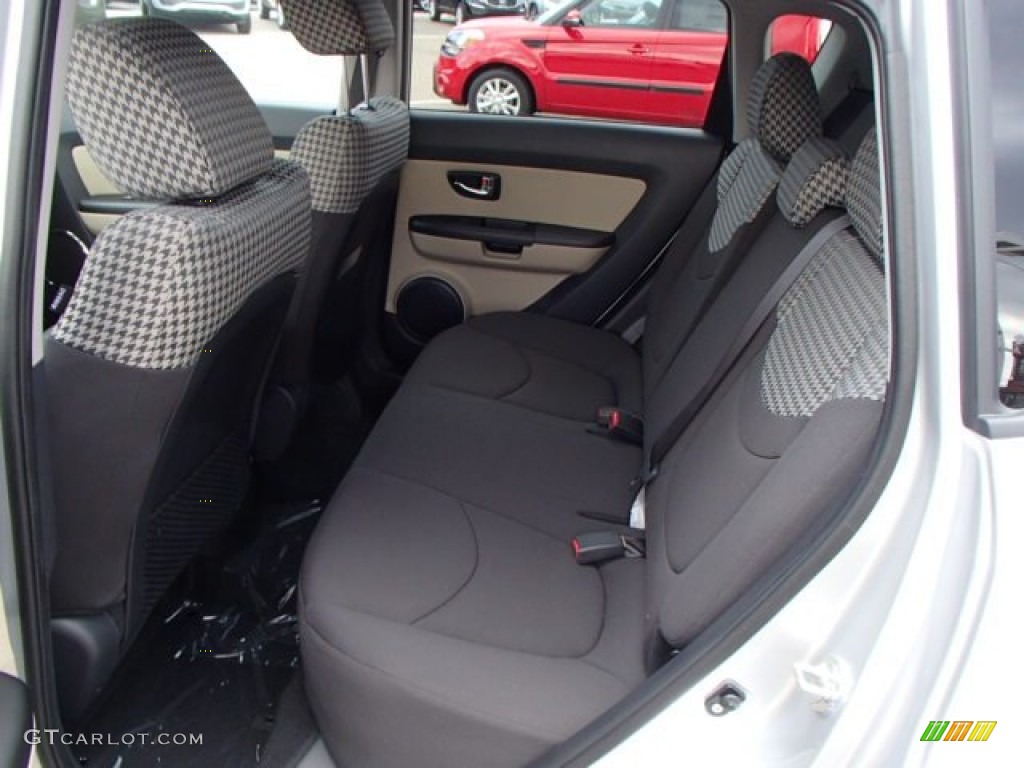 2013 Kia Soul ! Rear Seat Photo #80018720