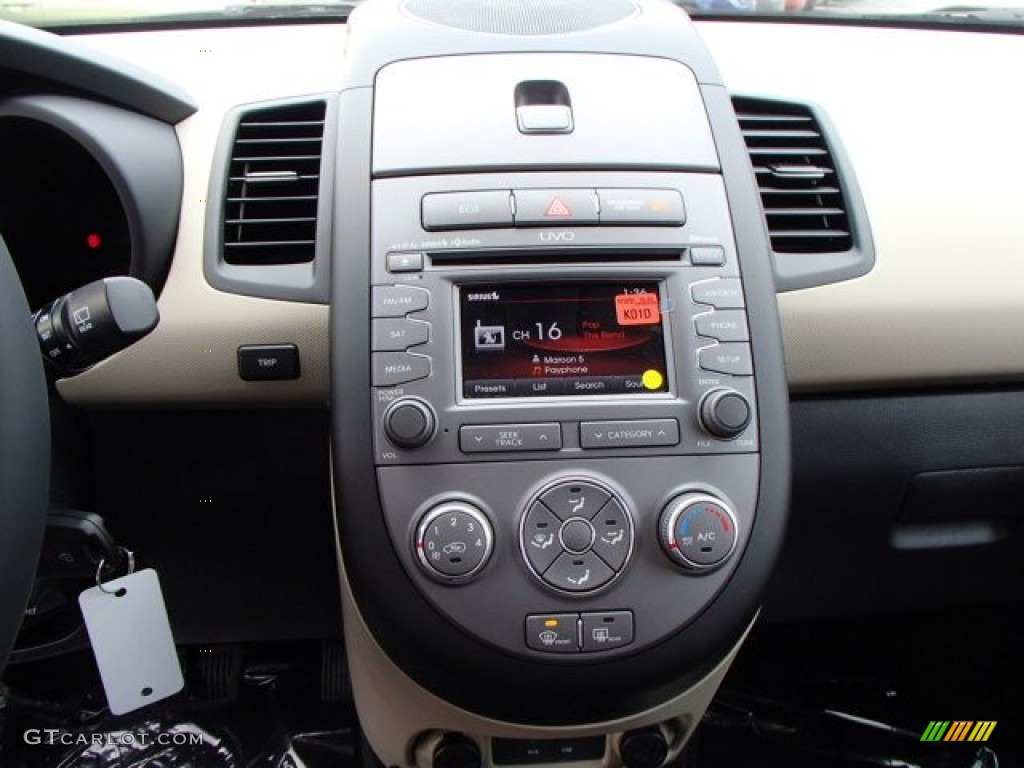 2013 Kia Soul ! Controls Photo #80018783