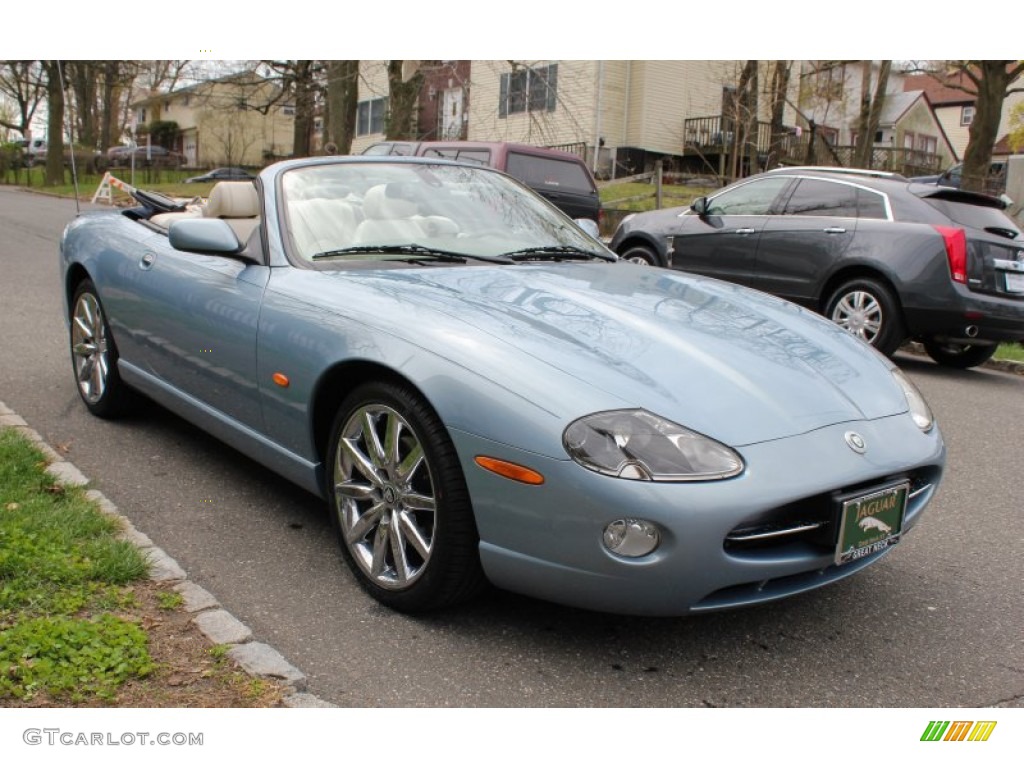 2006 XK XK8 Convertible - Frost Blue Metallic / Ivory photo #7