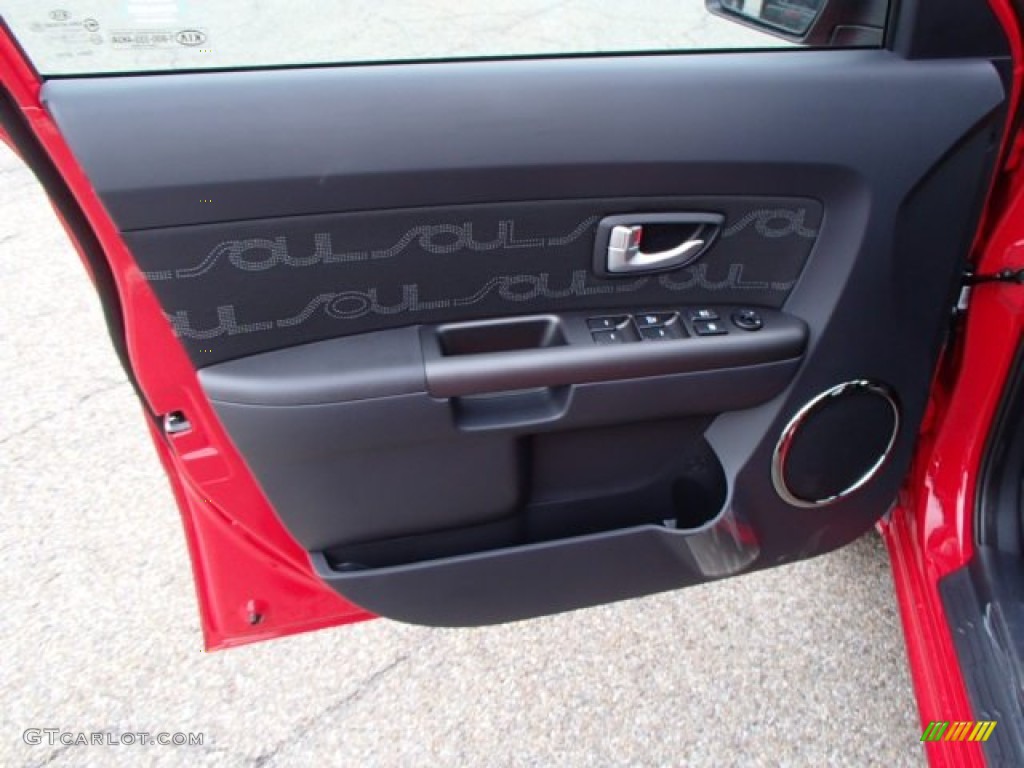 2013 Kia Soul + Black Soul Logo Cloth Door Panel Photo #80019697