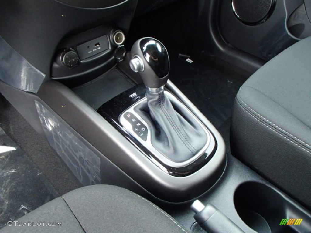 2013 Kia Soul + Transmission Photos