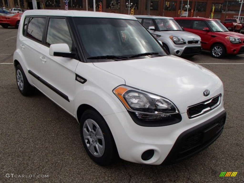 Clear White 2013 Kia Soul 1.6 Exterior Photo #80019867