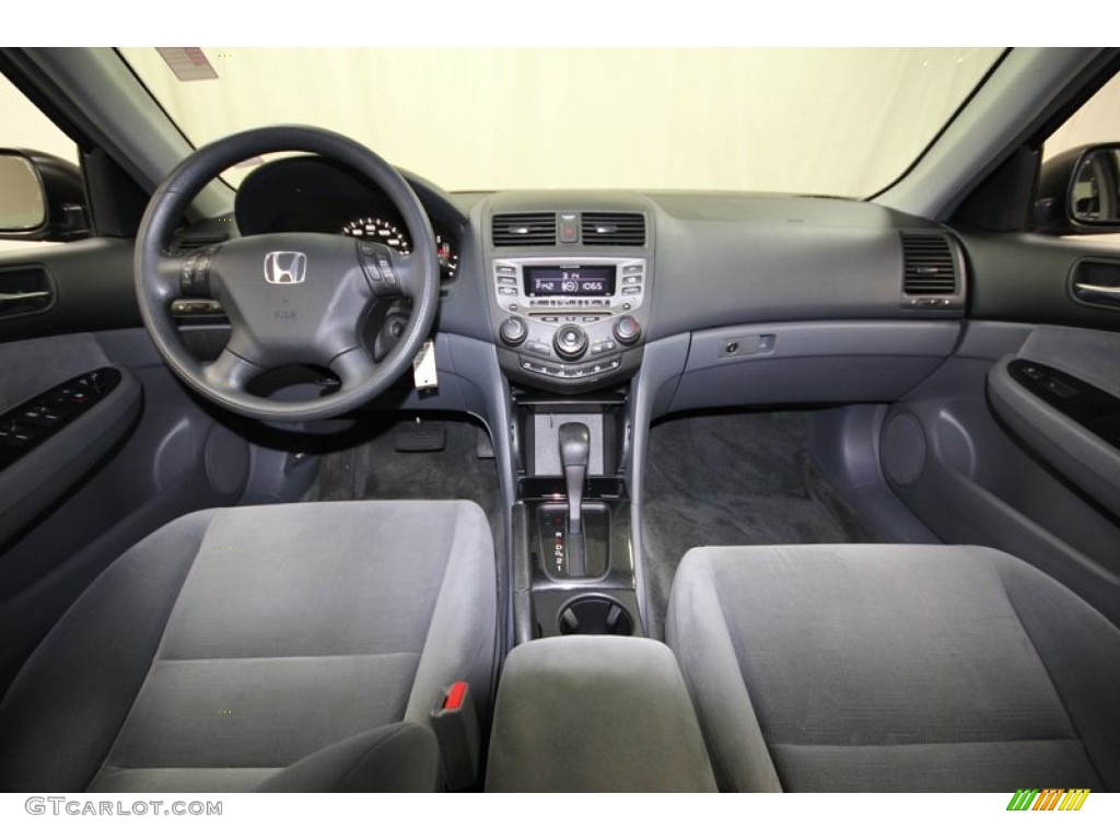 2006 Honda Accord SE Sedan Gray Dashboard Photo #80027831