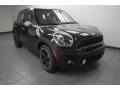 Absolute Black - Cooper S Countryman Photo No. 1