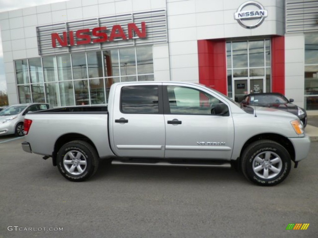 Brilliant Silver 2013 Nissan Titan SV Crew Cab 4x4 Exterior Photo #80036204