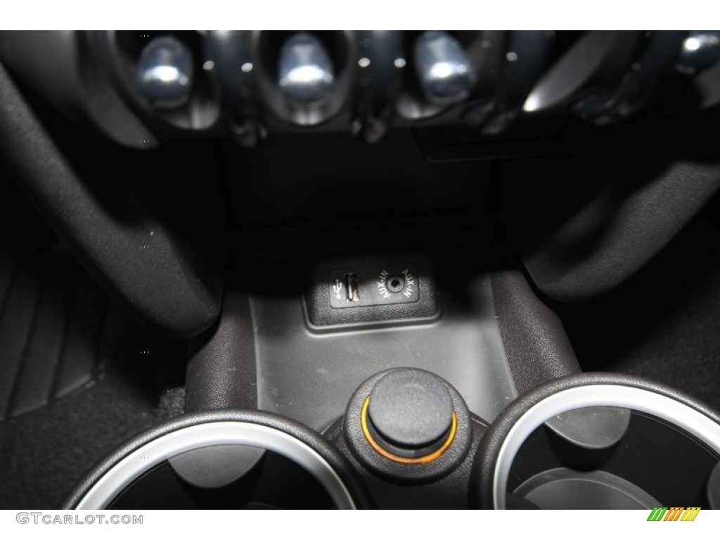 2013 Cooper S Coupe - Lightning Blue Metallic / Carbon Black photo #17