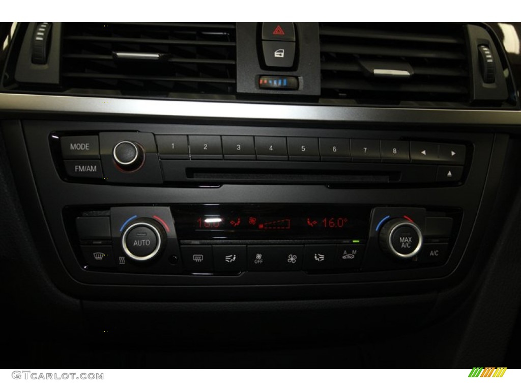 2013 3 Series 328i Sedan - Glacier Silver Metallic / Black photo #17