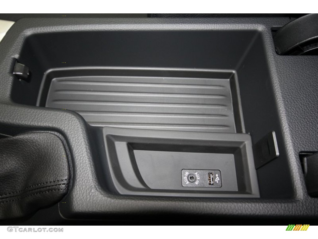 2013 3 Series 328i Sedan - Alpine White / Black photo #19