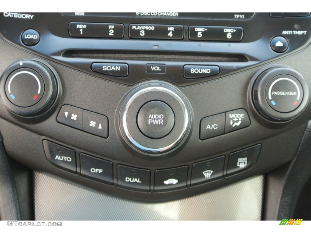2005 Honda Accord EX V6 Coupe Controls Photo #80038463