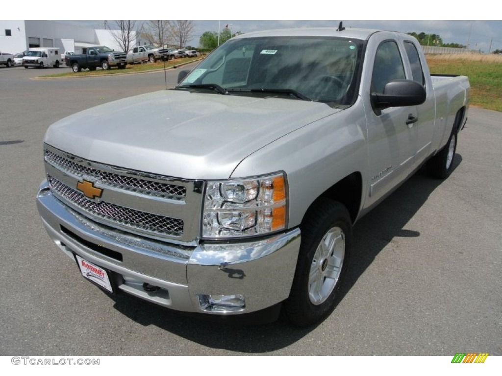 Silver Ice Metallic Chevrolet Silverado 1500