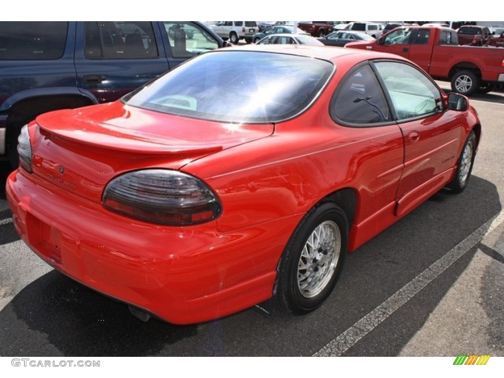 1997 Grand Prix GT Coupe - Bright Red / Gray photo #2