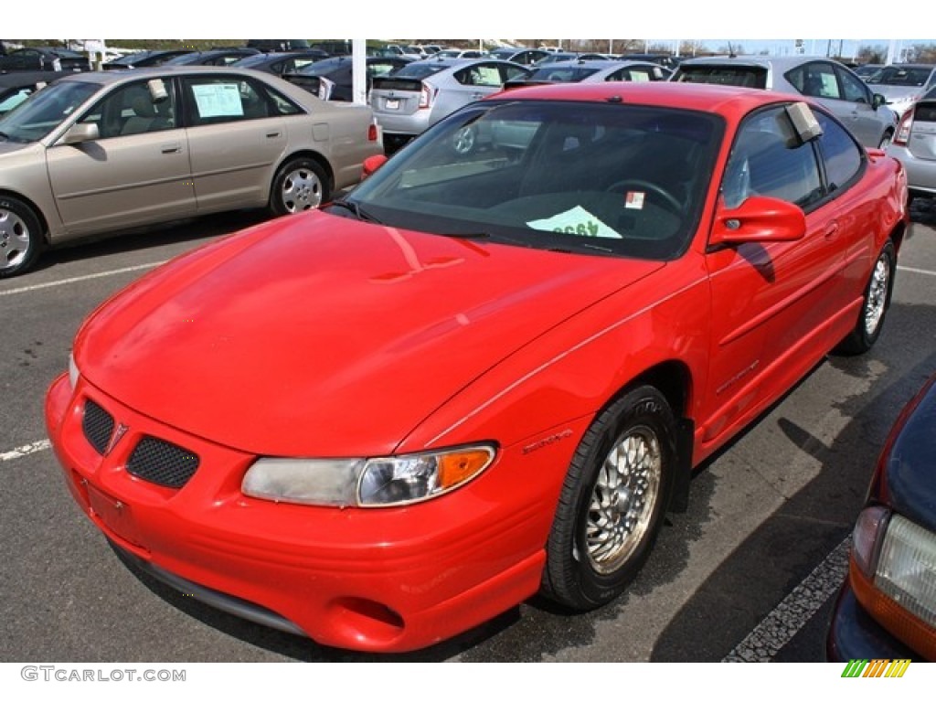 1997 Grand Prix GT Coupe - Bright Red / Gray photo #4