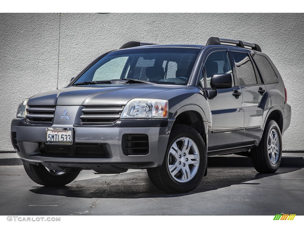 2004 Endeavor LS - Titanium Gray Pearl / Charcoal Gray photo #12