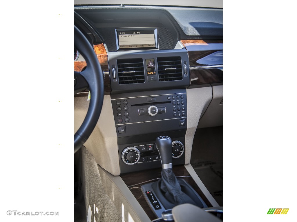 2010 Mercedes-Benz GLK 350 Controls Photo #80044262