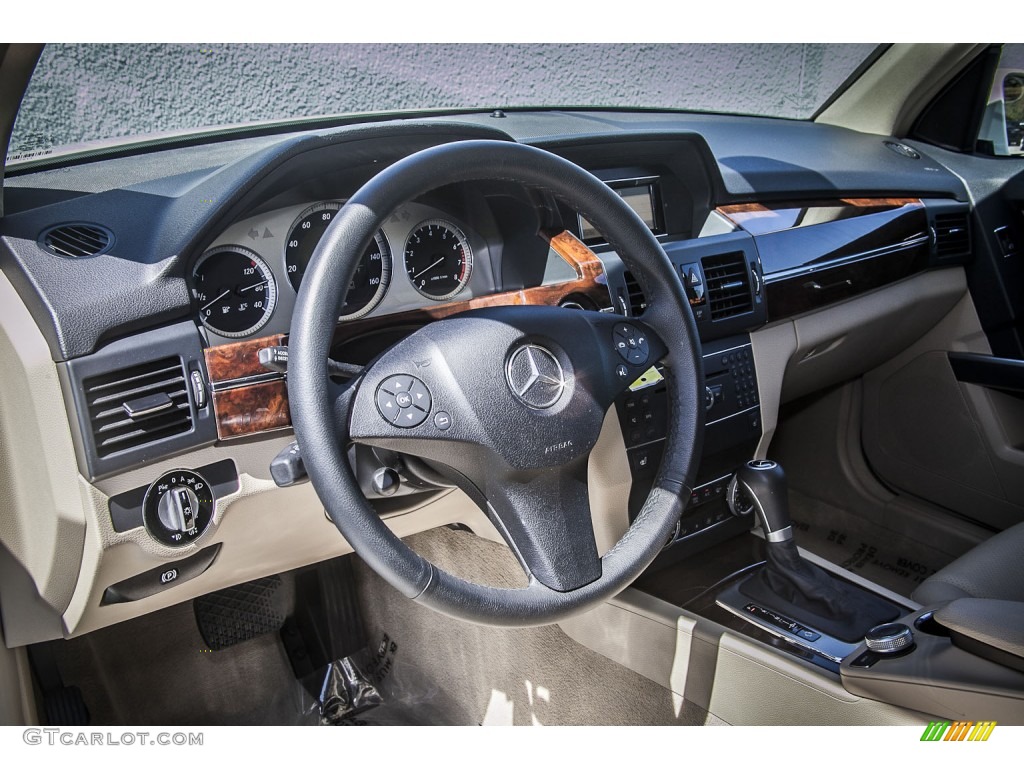 2010 Mercedes-Benz GLK 350 Almond/Black Dashboard Photo #80044568