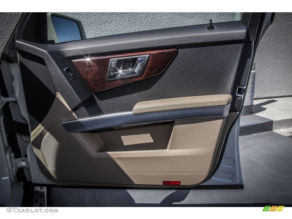 2010 Mercedes-Benz GLK 350 Almond/Black Door Panel Photo #80044702