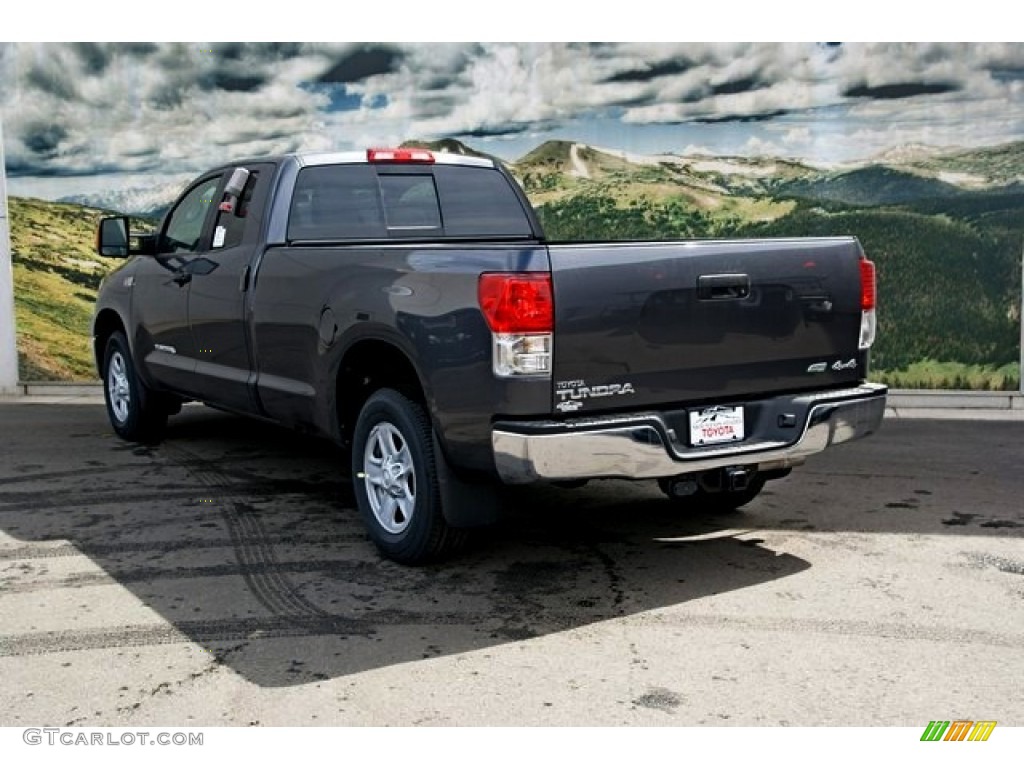 2013 Tundra Double Cab 4x4 - Magnetic Gray Metallic / Graphite photo #2