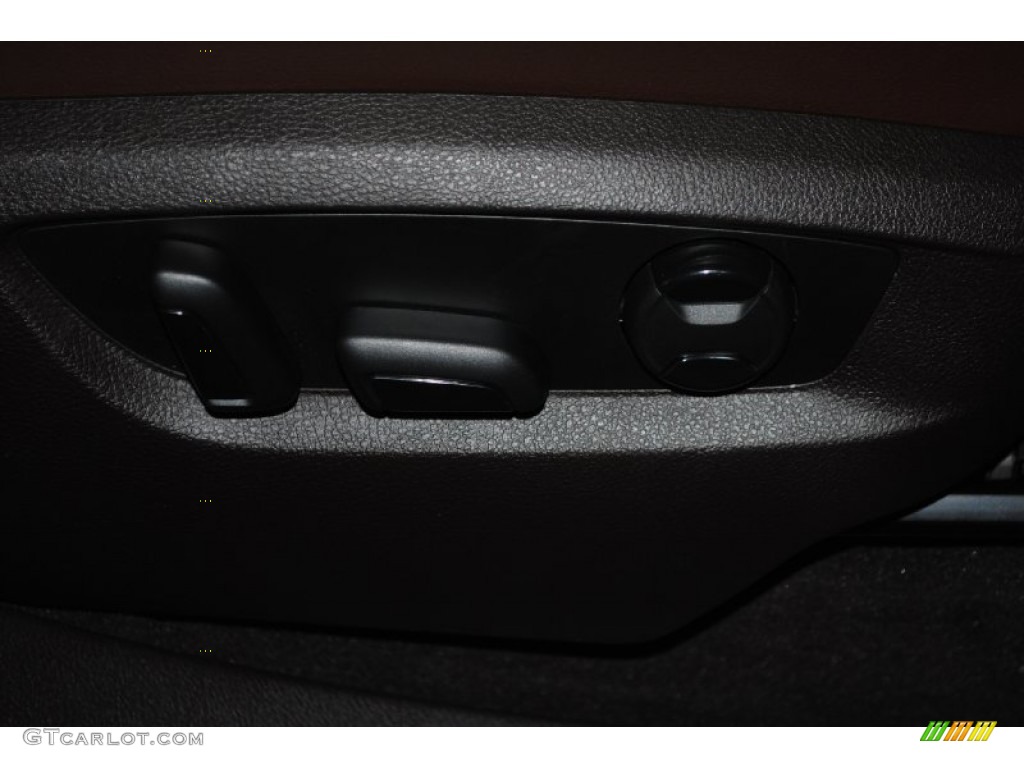 2013 Touareg VR6 FSI Executive 4XMotion - Black / Saddle Brown photo #54