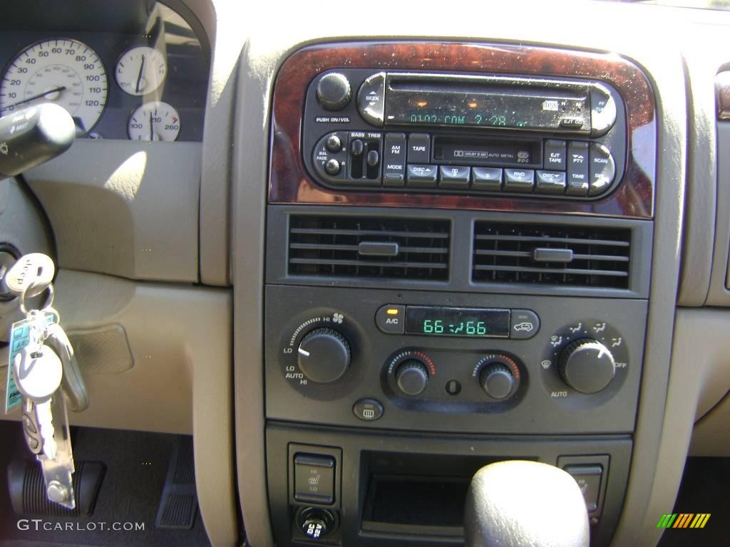 2004 Grand Cherokee Limited 4x4 - Graphite Metallic / Taupe photo #11