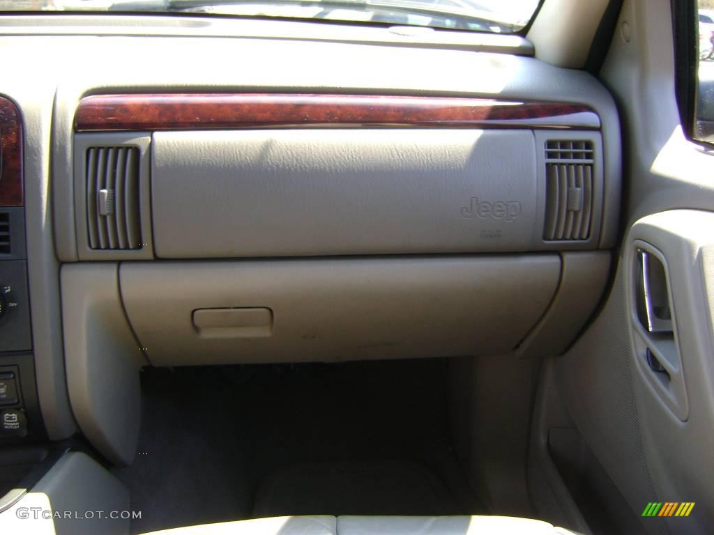 2004 Grand Cherokee Limited 4x4 - Graphite Metallic / Taupe photo #29