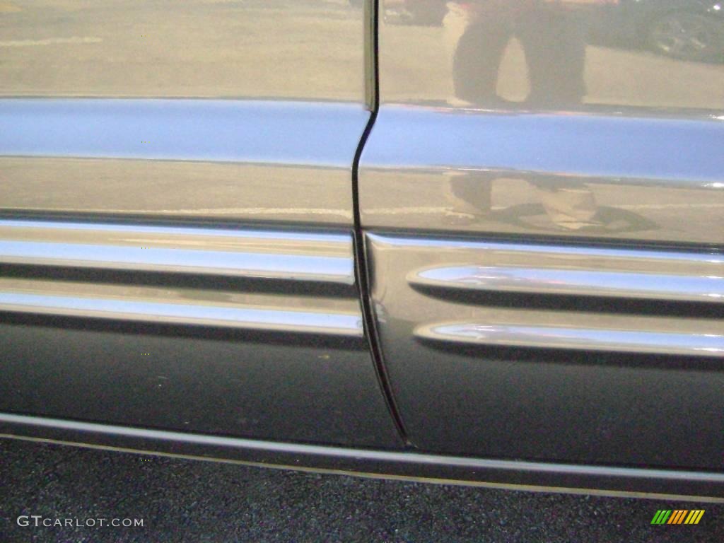 2004 Grand Cherokee Limited 4x4 - Graphite Metallic / Taupe photo #38
