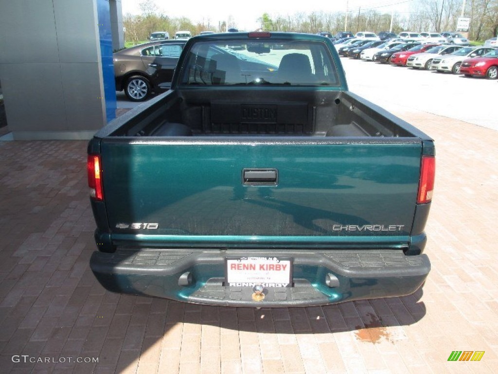 1998 S10 LS Extended Cab - Emerald Green Metallic / Graphite photo #14
