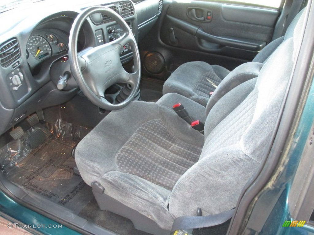 Graphite Interior 1998 Chevrolet S10 LS Extended Cab Photo #80052543
