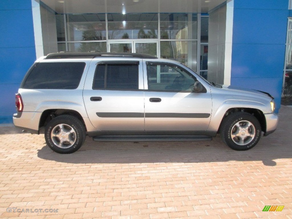 2005 TrailBlazer EXT LS 4x4 - Silverstone Metallic / Light Gray photo #3