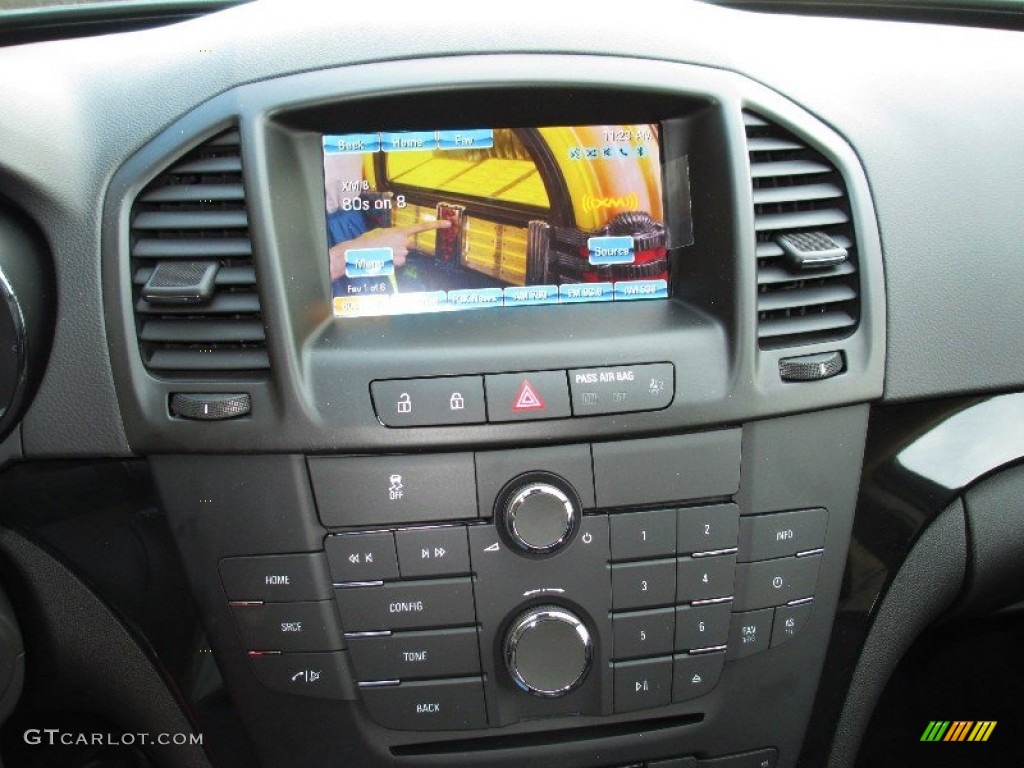 2013 Buick Regal Standard Regal Model Controls Photo #80054680